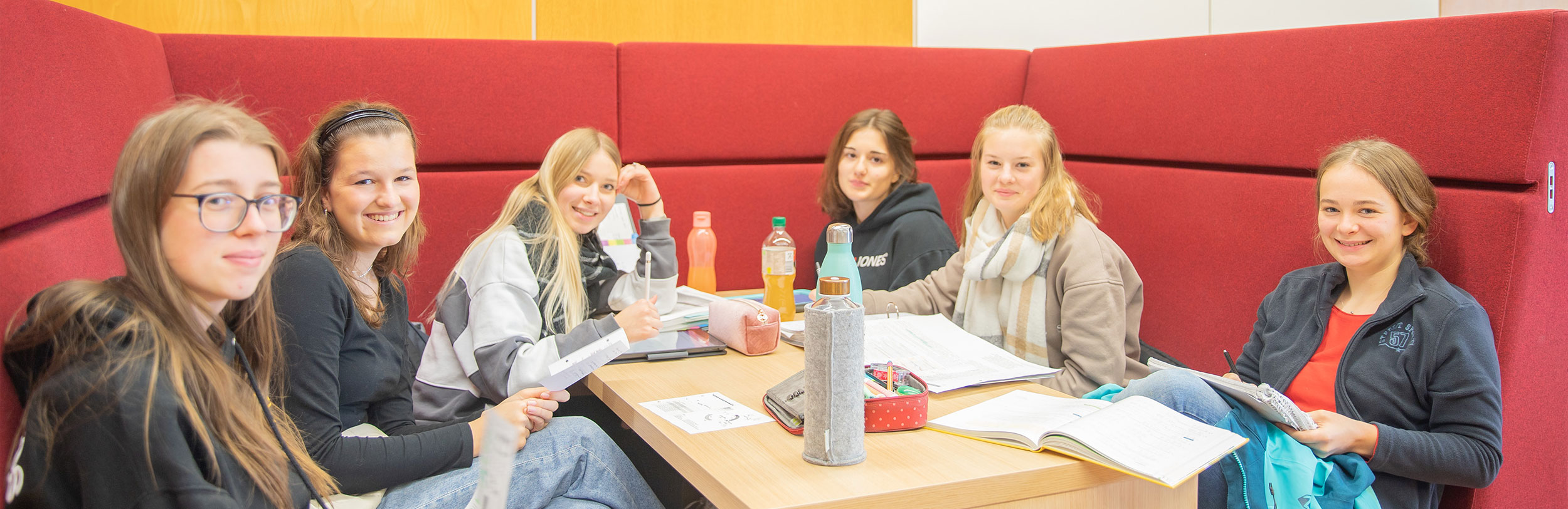 Oberstufenschüler in einer Sitzgemeinschaft des Fürstenberg-Gymnasiums Donaueschingen