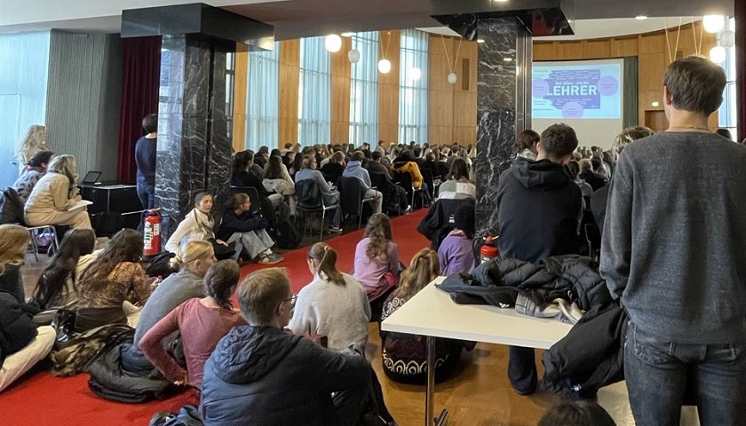 Infoveranstaltung der der Uni Freiburg beim Studieninfotag 2025