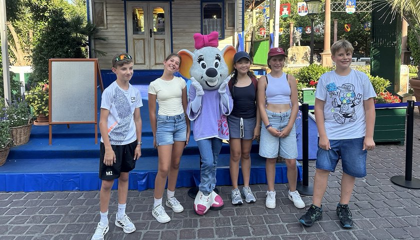 Das FG-Ensemble durfte nach dem Auftritt in den Europapark.