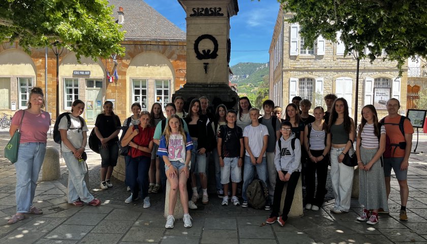 Millau-Austausch 2026: Gruppenfoto der Schülerinnen und Schüler