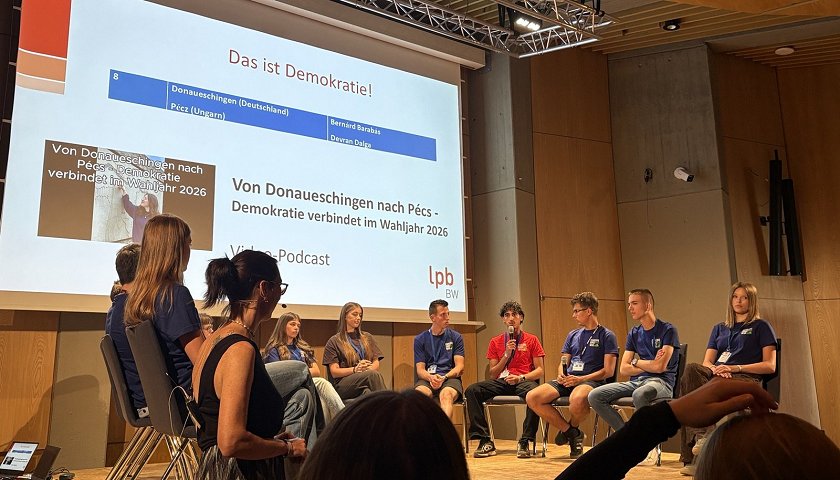 Gesprächsrunde beim Donaujugendcamp 2026 in Ulm
