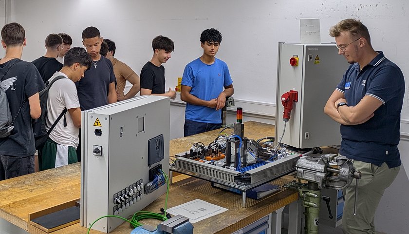 Praktische Einblicke in die Ausbildung bei der SICK AG.