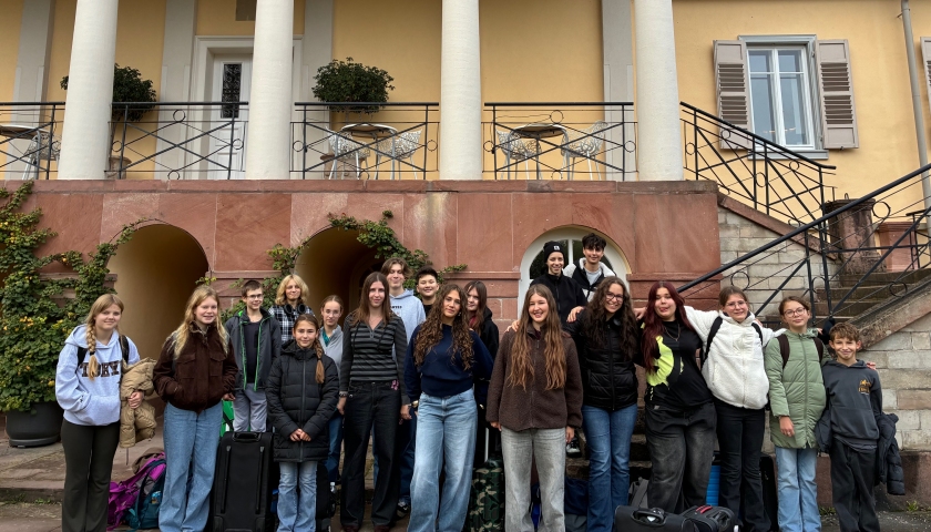 Gruppenfoto nach den Theaterproben Workshop auf Schloss Rotenfels
